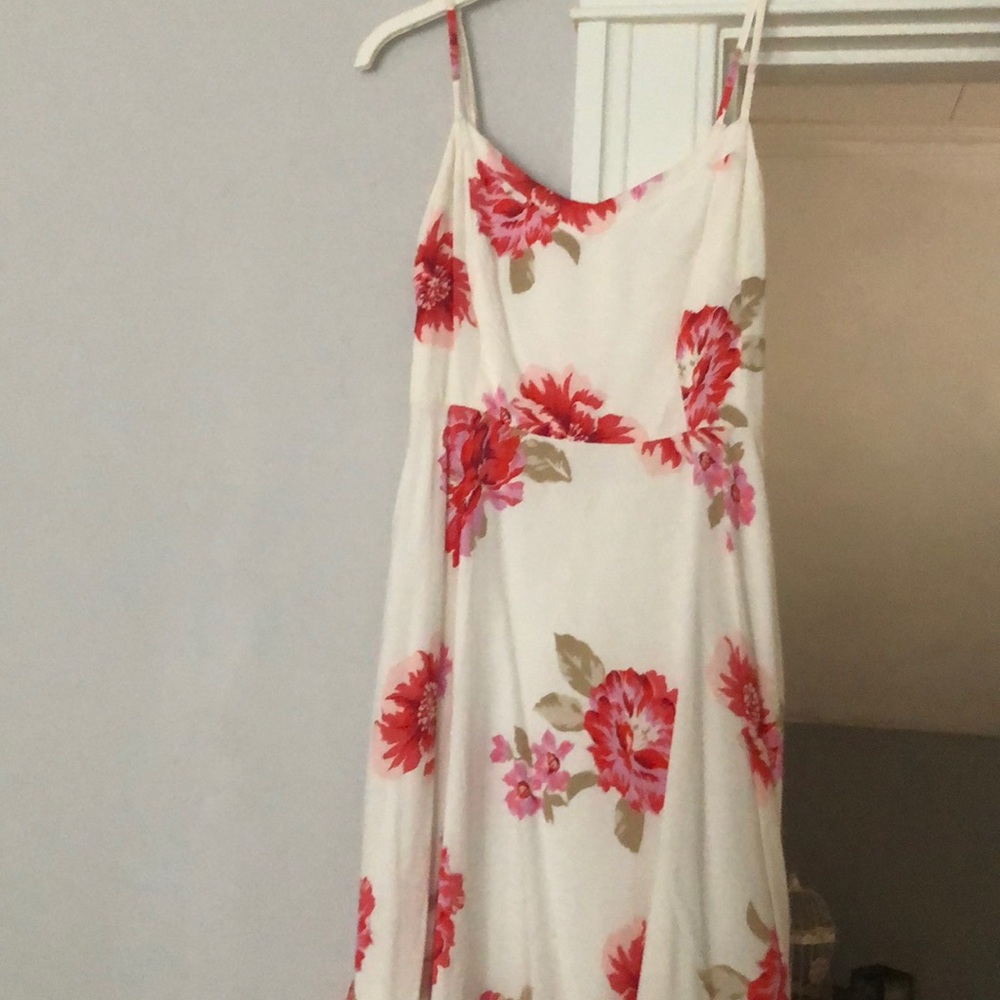 Floral dress , brand new w/ tags
